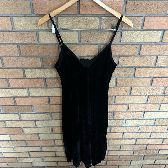 NWT Band of the Free Girl Crush Black Velvet Slit Strappy Midi Dress Size Small - Picture 3 of 8